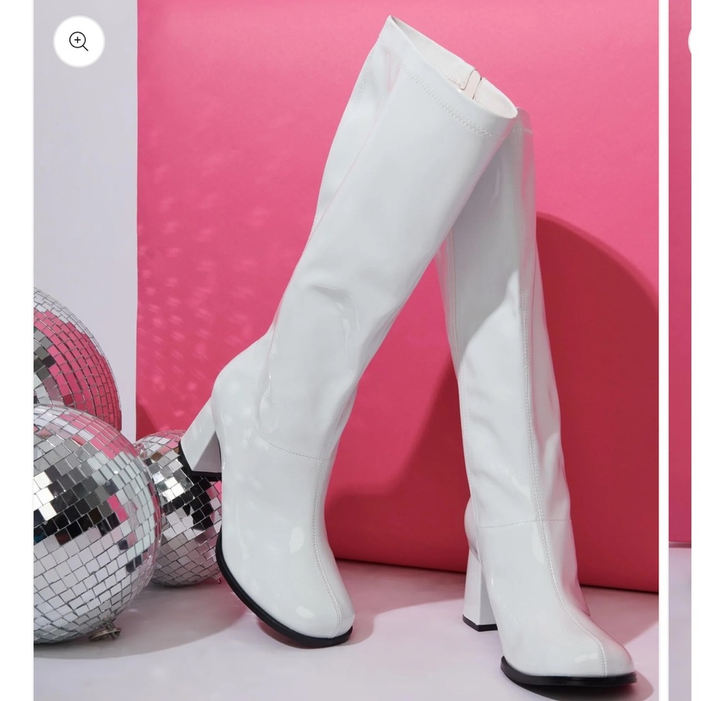 Unique Vintage Gogo Boots